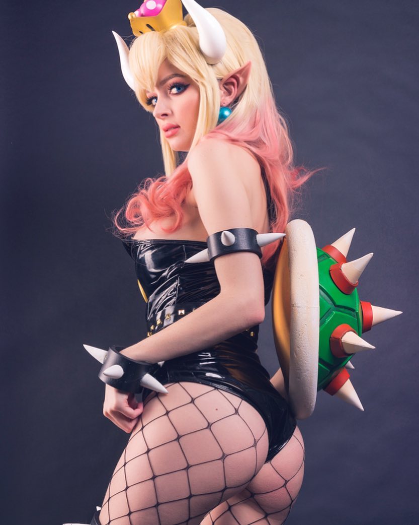 Hot booty ass Bowsette bowser Cosplay Mario Bros by Kristen Lanae.
